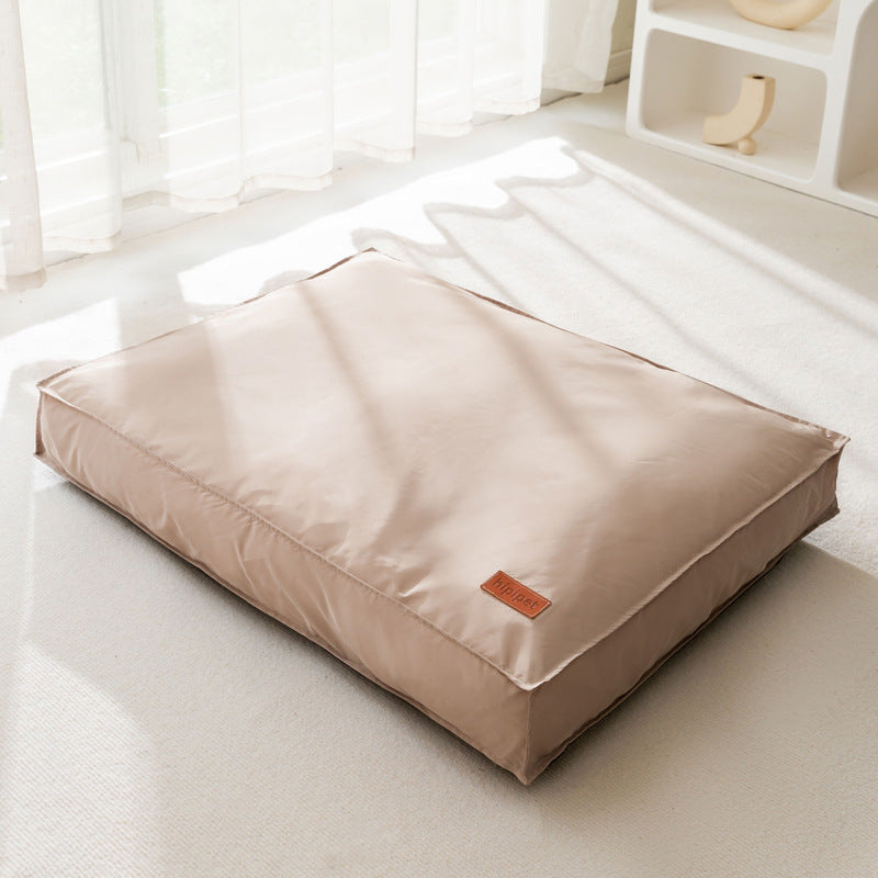 Versatile Indoor/Outdoor Sleeping Mat