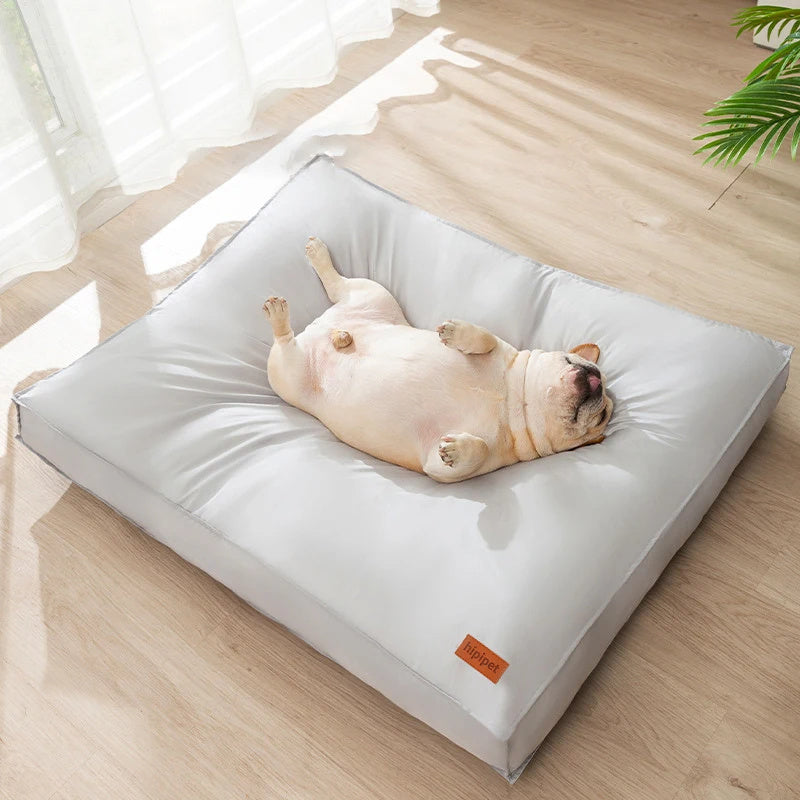 Versatile Indoor/Outdoor Sleeping Mat