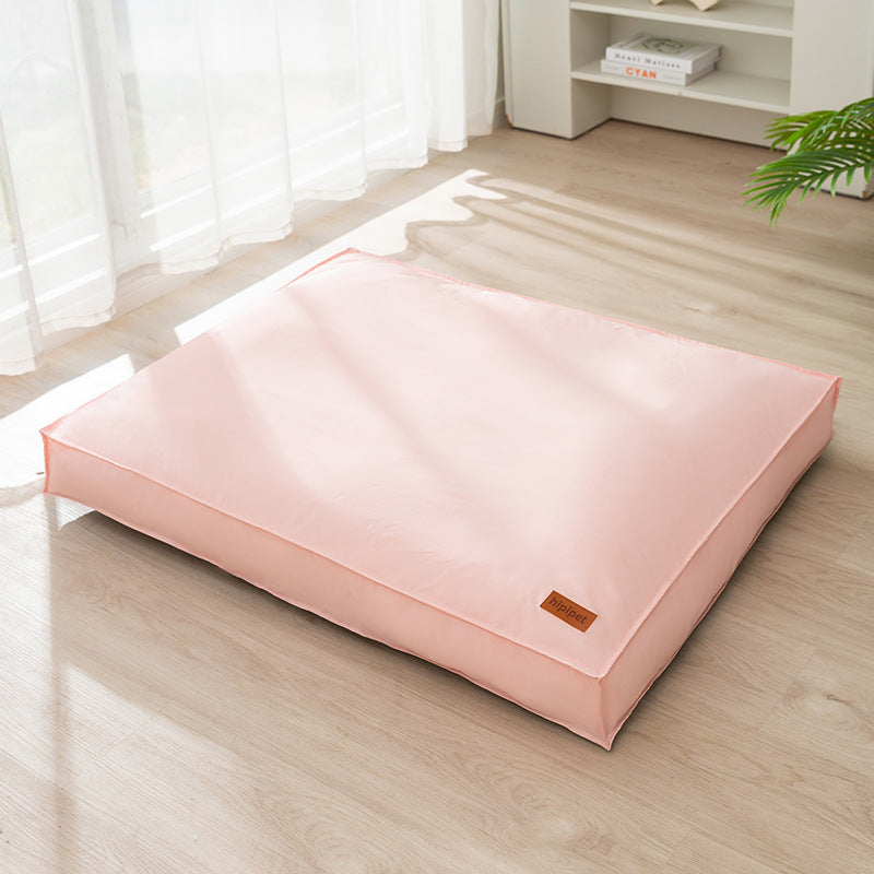 Versatile Indoor/Outdoor Sleeping Mat