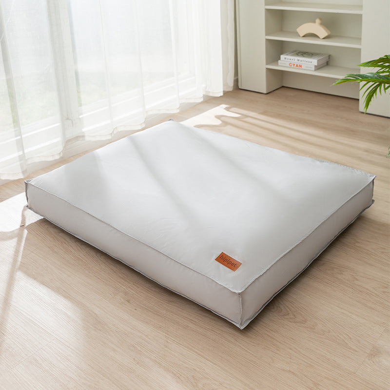 Versatile Indoor/Outdoor Sleeping Mat